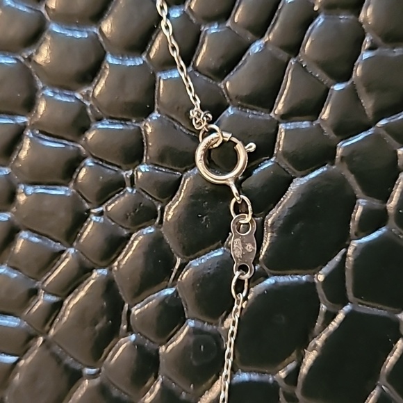 ZUNI artist made inlay cross necklace in sterling silver. - Picture 6 of 7